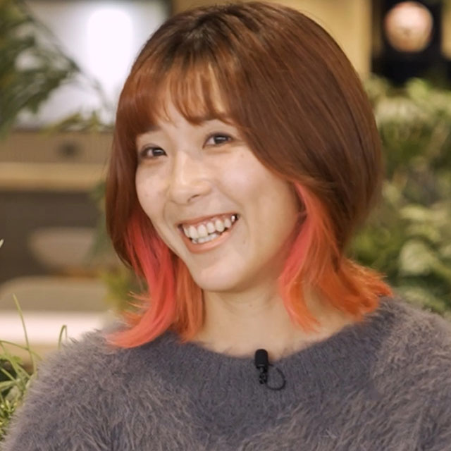 永里亜紗乃さん